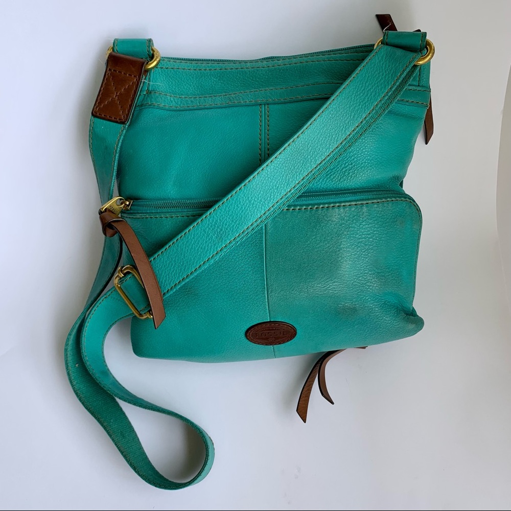 Fossil brand turquoise crossbody purse